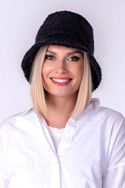 crna bucket kapa vunena ženska - ručno pleteni proizvodi od vune - wool art