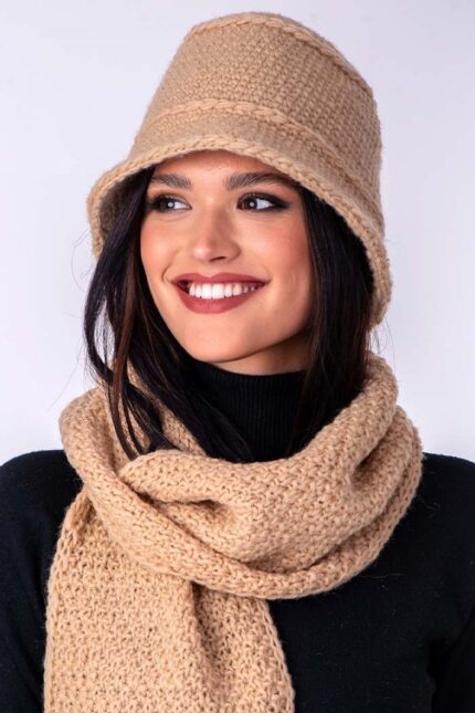 krem ručno pleteni vuneni šal i šešir komplet set - ručno pleteni proizvodi od vune - wool art