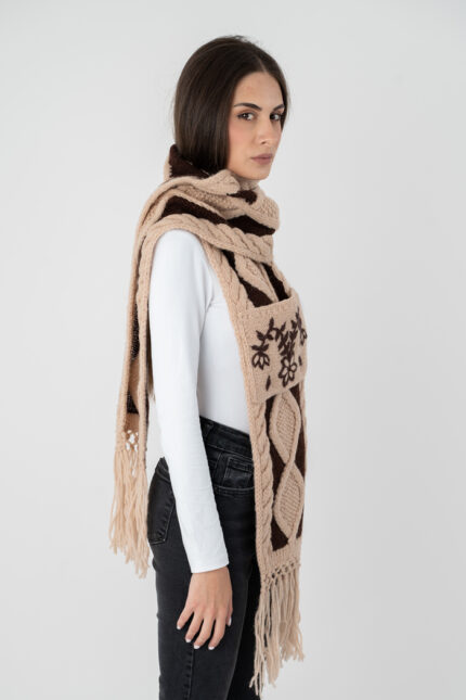 dvobojni braon krem pleteni vuneni šal sa šarom - ručno pleteni proizvodi od vune - wool art